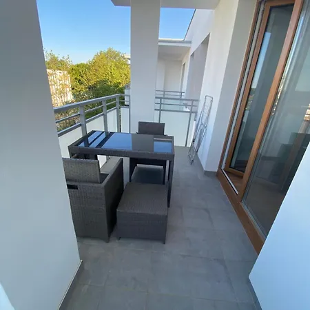 아파트 Sunny Franciszkanska Nowy 4os 2 Min Z S6 코잘린